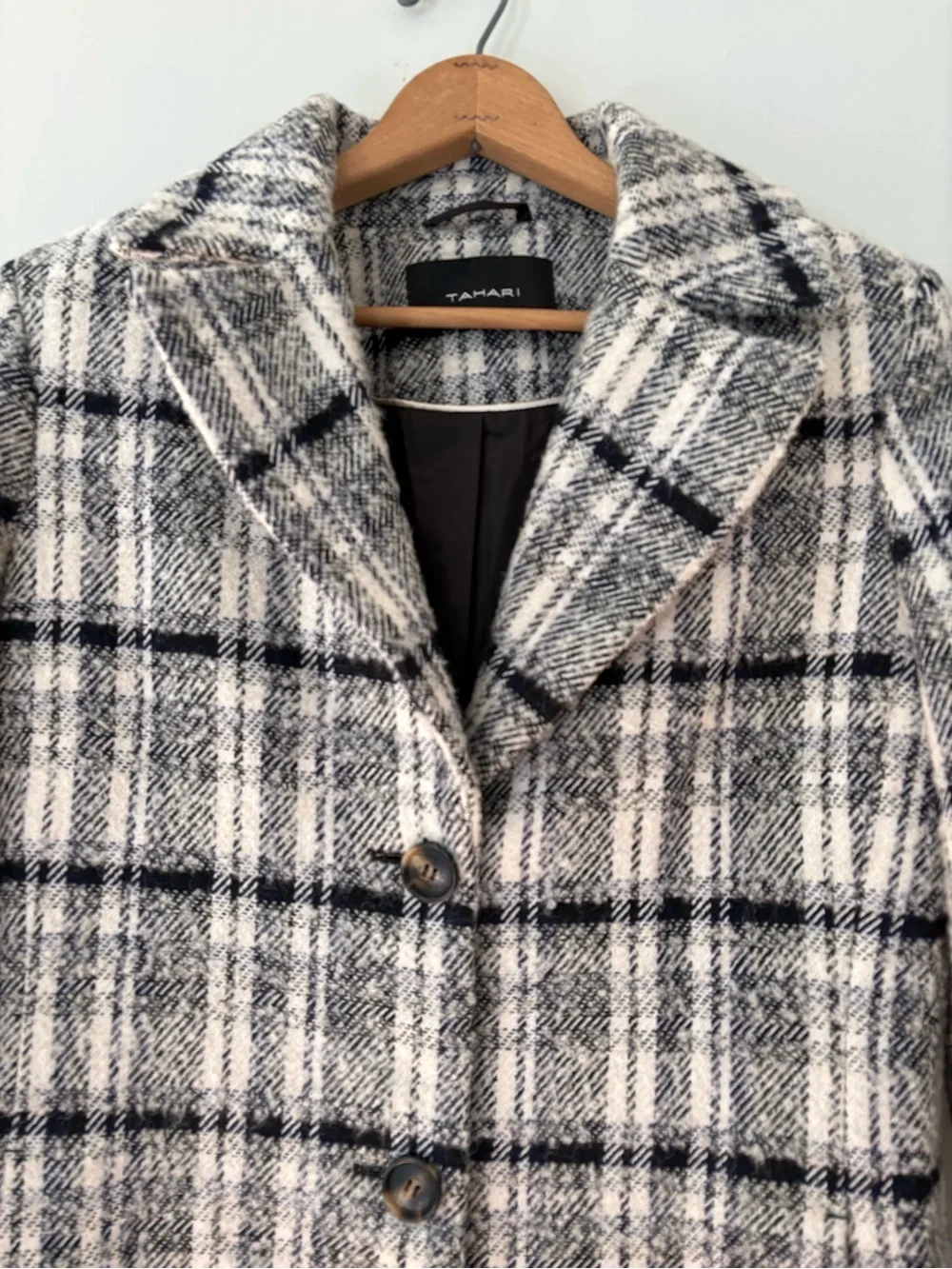 Tahari Black White Plaid Wool Blend Car Coat Jacket Mid Length Size M Medium